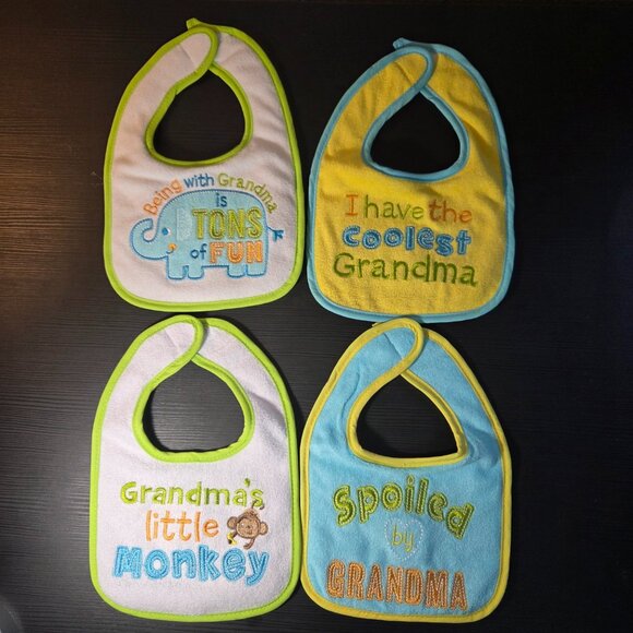 13 Piece Bundle of Animal Print Clothing & Bibs - Size Newborn, 3M & 0-3 Months - Picture 6 of 6